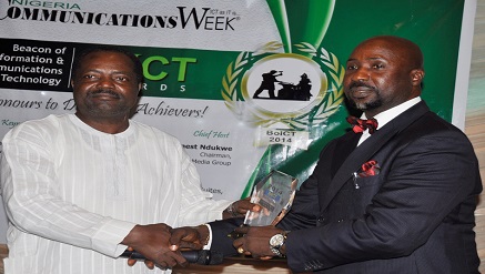 (L-r): Engineer Lanre Ajayi, president, Association of Telecommunication Companies of Nigeria (ATCON) presenting 'Courier Personality of the Year' Award to Siyabola Oladapo, MD/CEO, Bowill Errands Limited, during Beacon of ICT Award organised by Communication Week Media Limited in Lagos, recently.